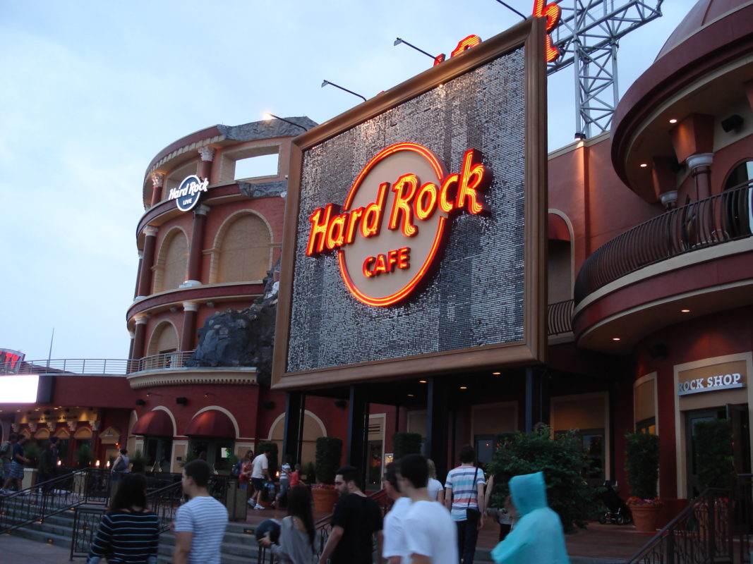 World's largest Hard Rock Cafe - leckeres Nachtessen!