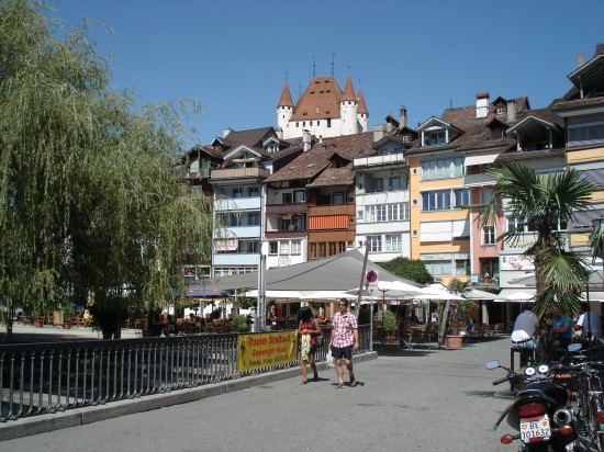 Mühleplatz und Schloss Thun