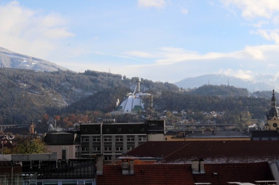 Sicht von Innsbruck auf die Bergisel