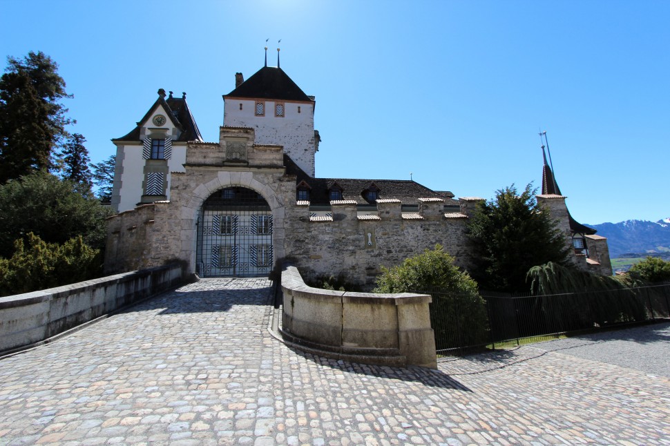 Eingang_Schloss_Oberhofen