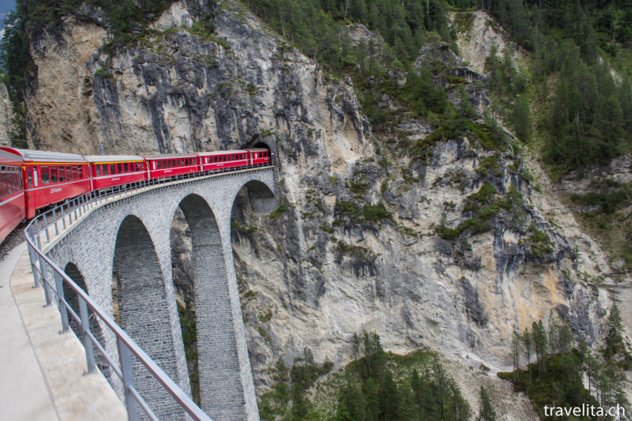 Reiseschnappschuss – imposante Bahnfahrt