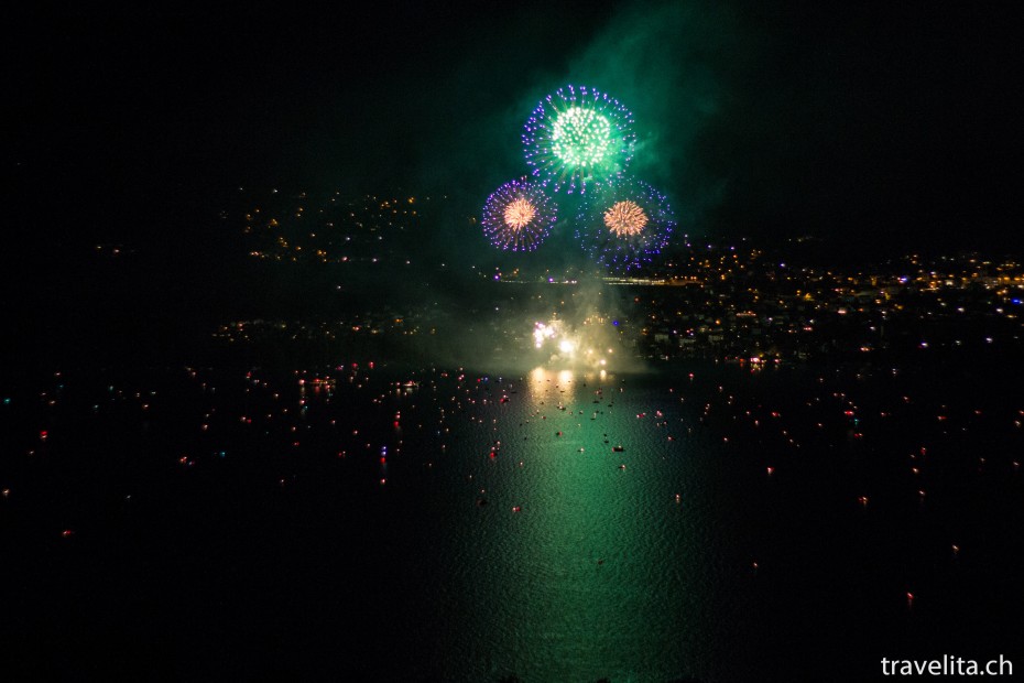 Feuerwerk Spiez - Blau - Gold