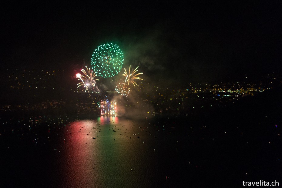 Feuerwerk Spiez - Grün - Gold