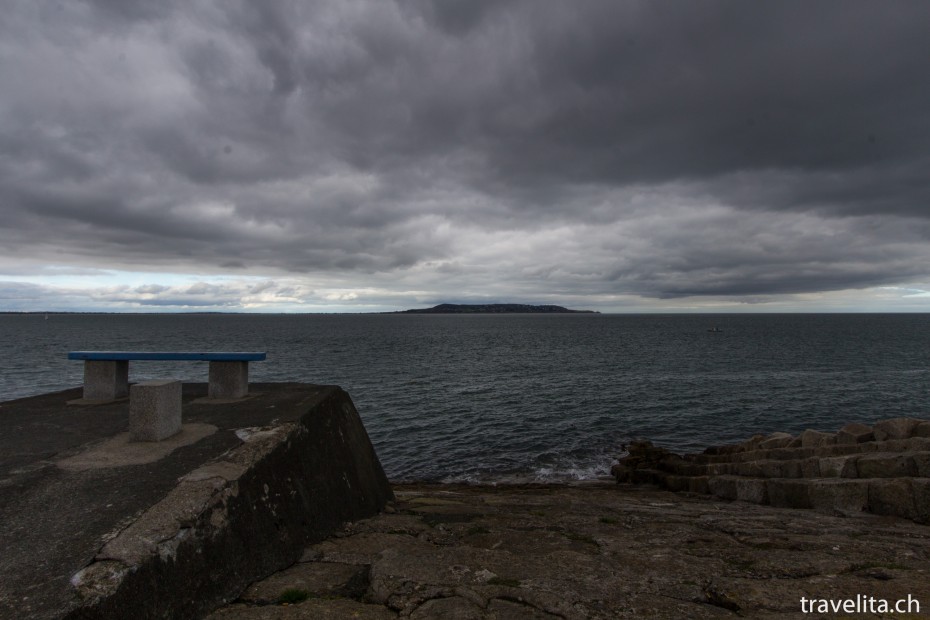 Dun_Laoghaire_Pier_5