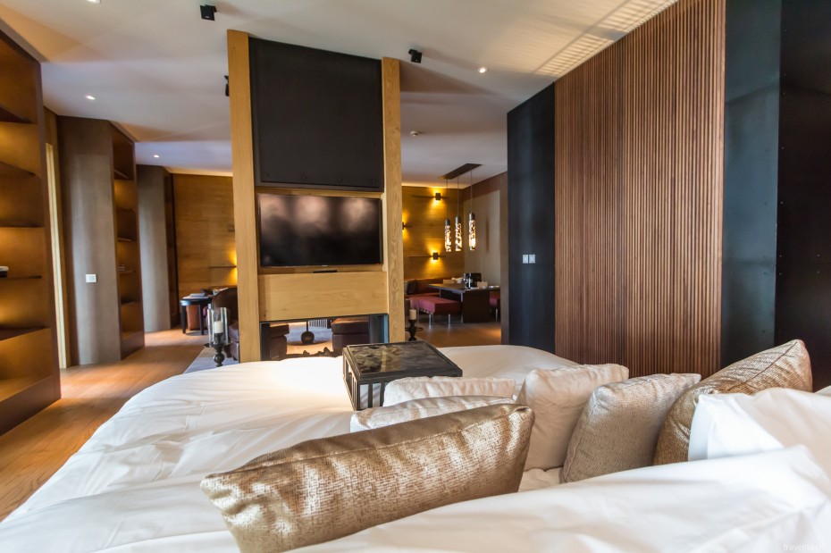 Chedi-Andermatt-DeluxeSuite-2