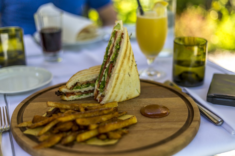 Castel-Monastero-Clubsandwich