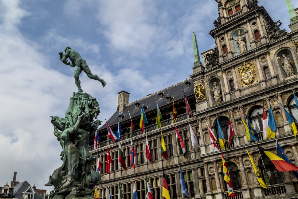 antwerpen-Rathaus