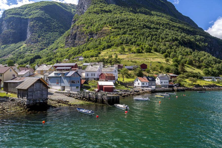 Fjorde in Norwegen für Eilige mit Kreuzfahrt und Flambahn