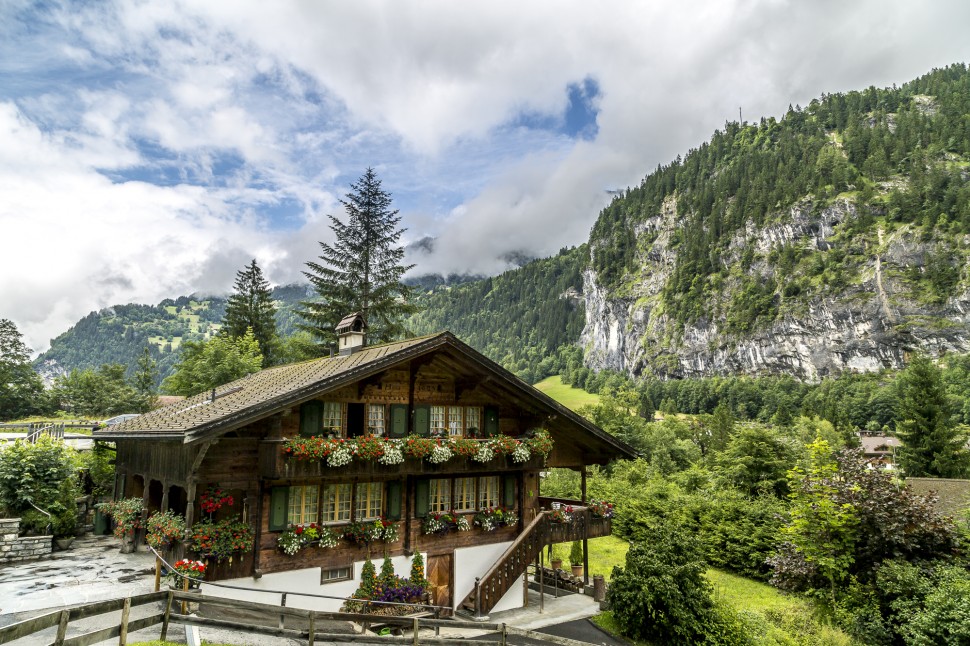 Lauterbrunnental-Chalet-2