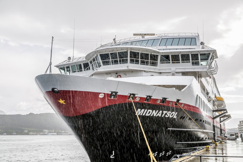 hurtigruten-midnatsol-Alesund