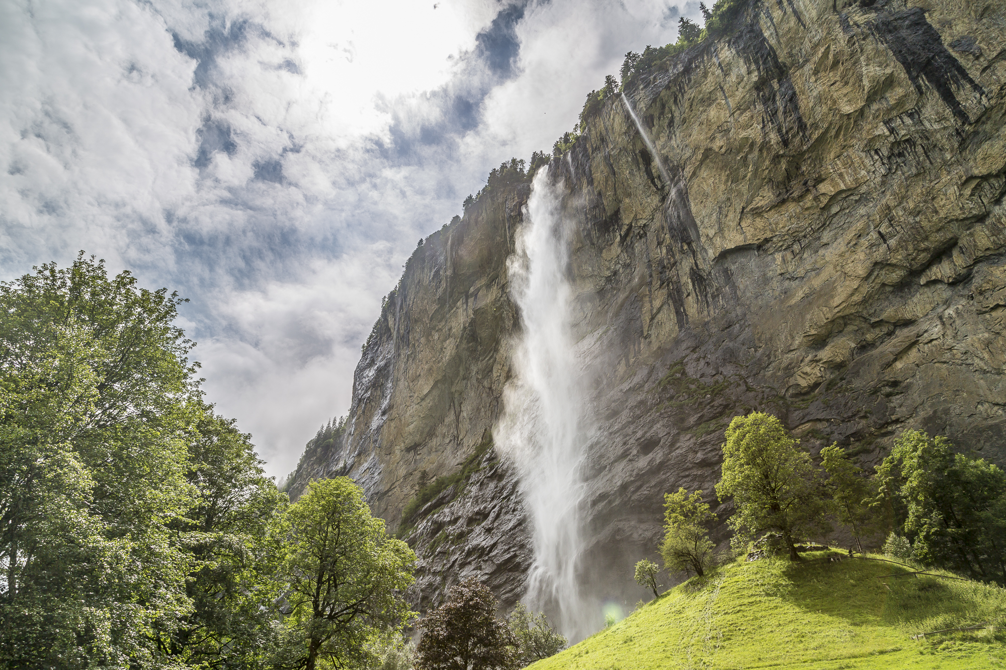 Lauterbrunnen Tosende Wasserf lle In Der Schweiz Lauterbrunnen Tosende Wasserf lle In Der Schweiz