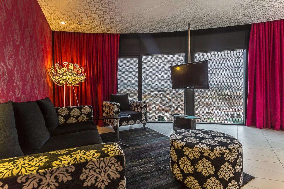 Barcelo-Raval-Junior-Suite-1