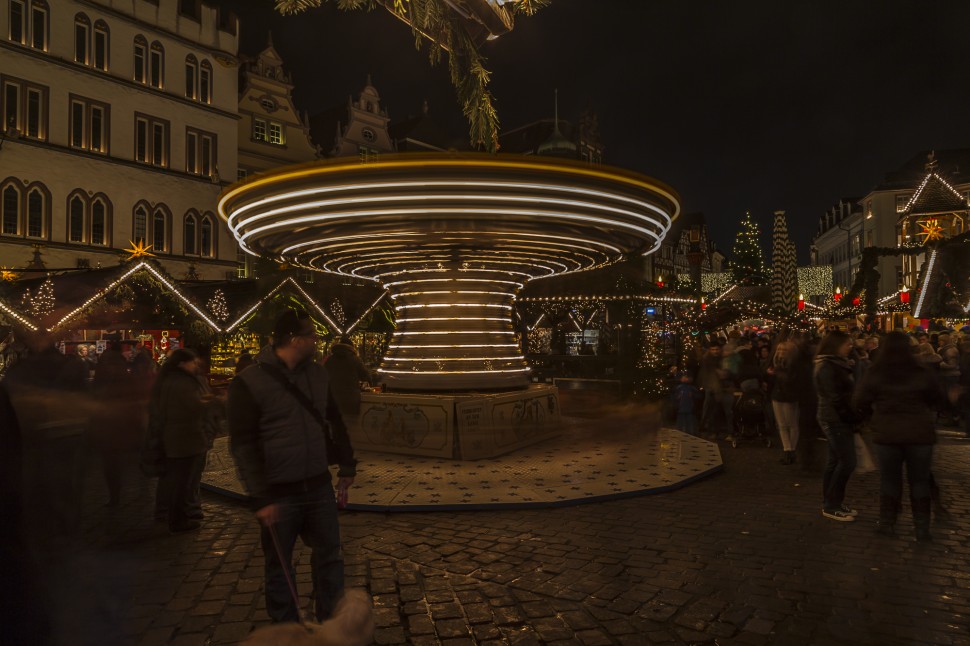 Trierer-Weihnachtsmark-Hauptmarkt-3