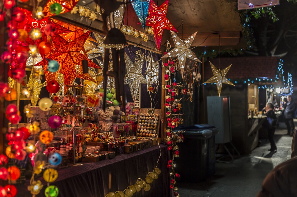 montreuxnoel-stande-weihnachtsschmuck