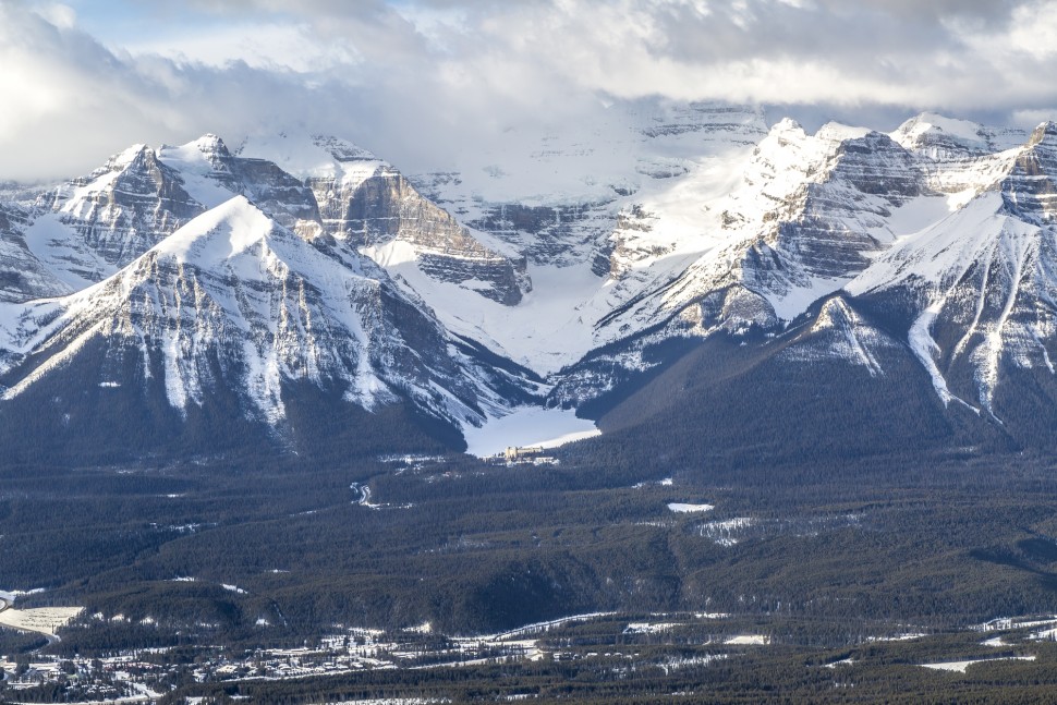 Lake-Louise-Chateau