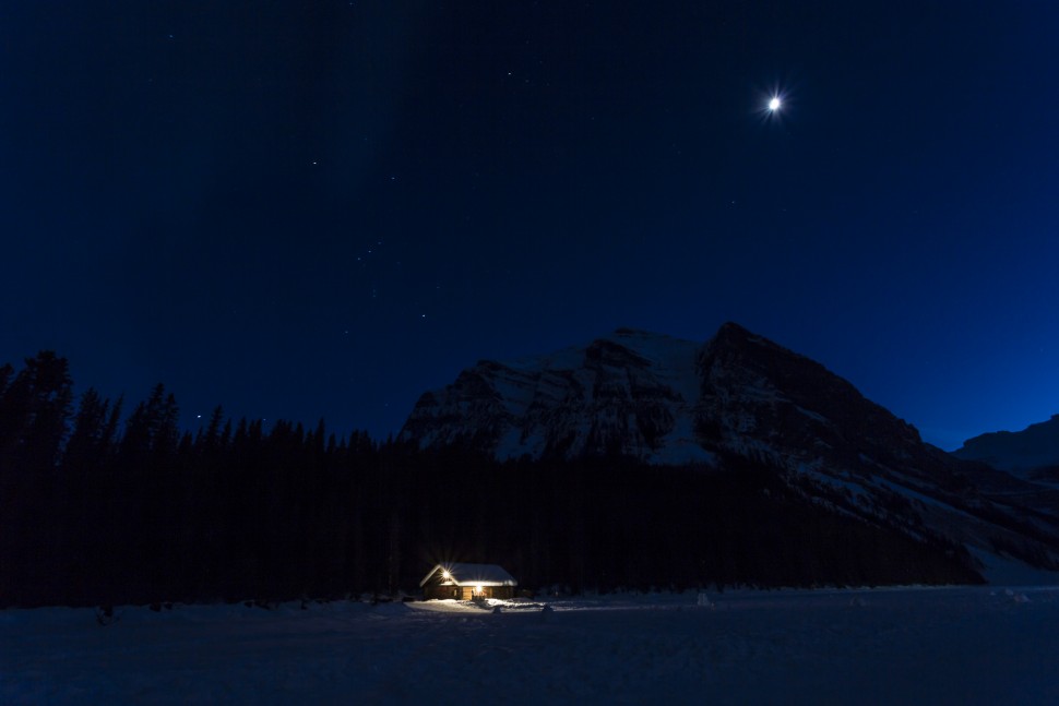 Lake-Louise-See-Nacht