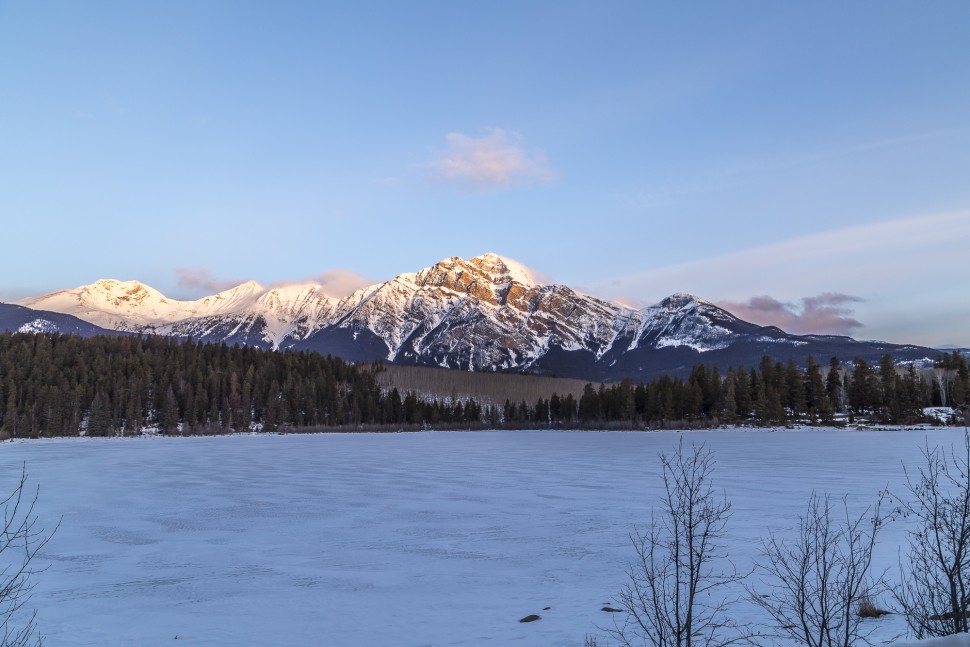 Pyramid-Mountain-Jasper