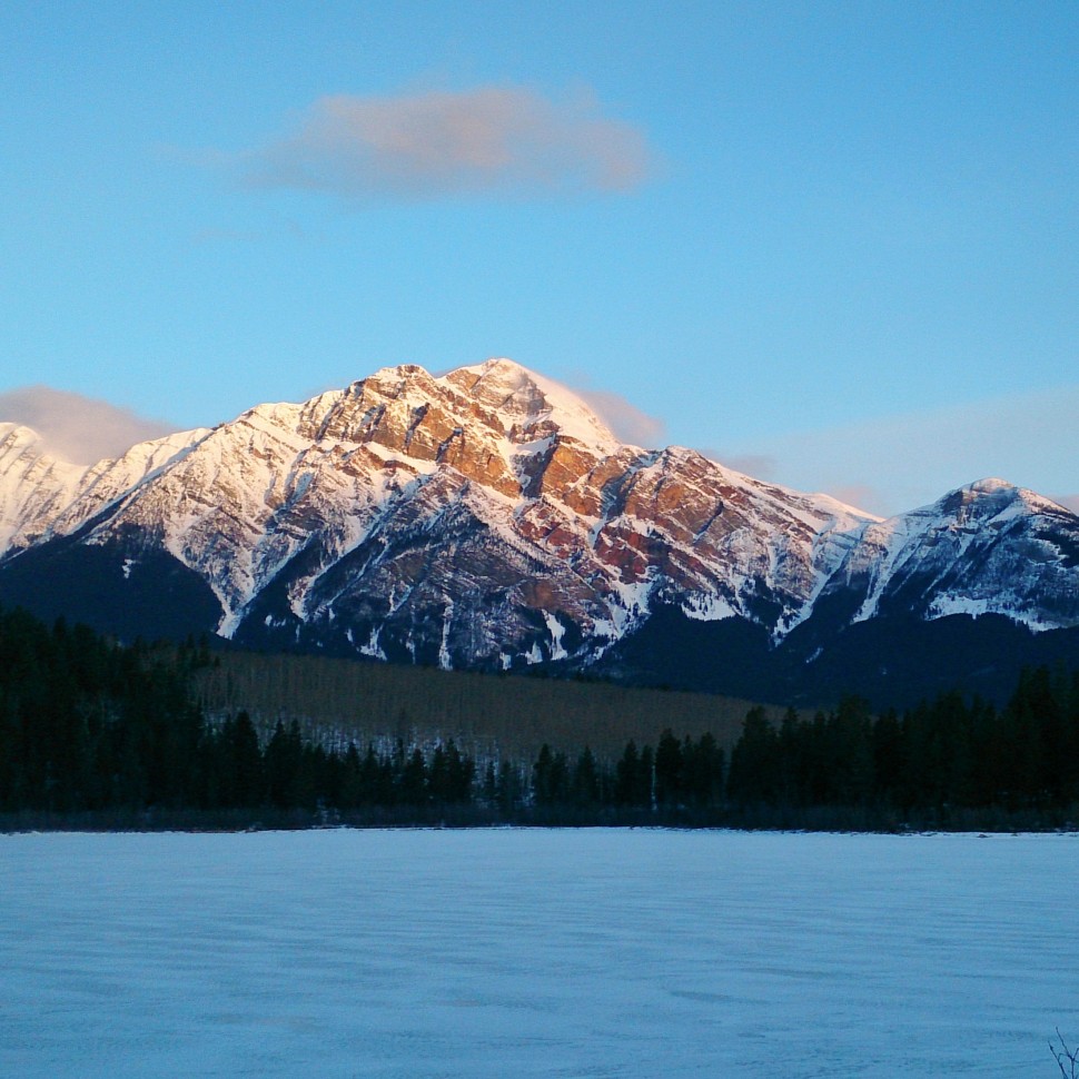 Pyramid-Mountain-Jasper