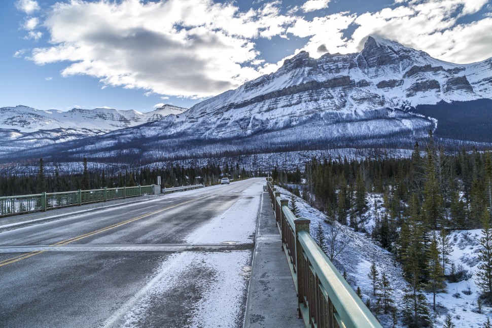 Saskatchewan-River-Crossing-Icefields-Parkway