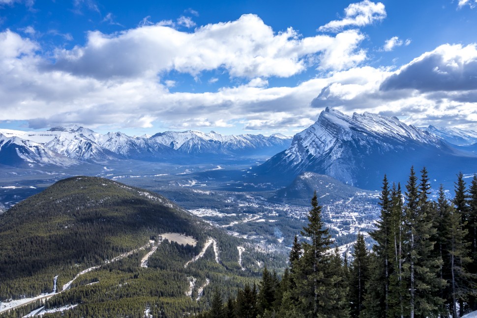 banff-mount-norquay-north-America-charilift