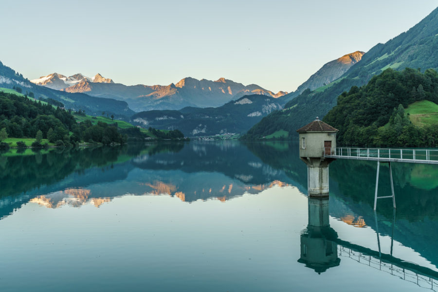 Zum Mittelpunkt der Schweiz – Älggialp Wanderung