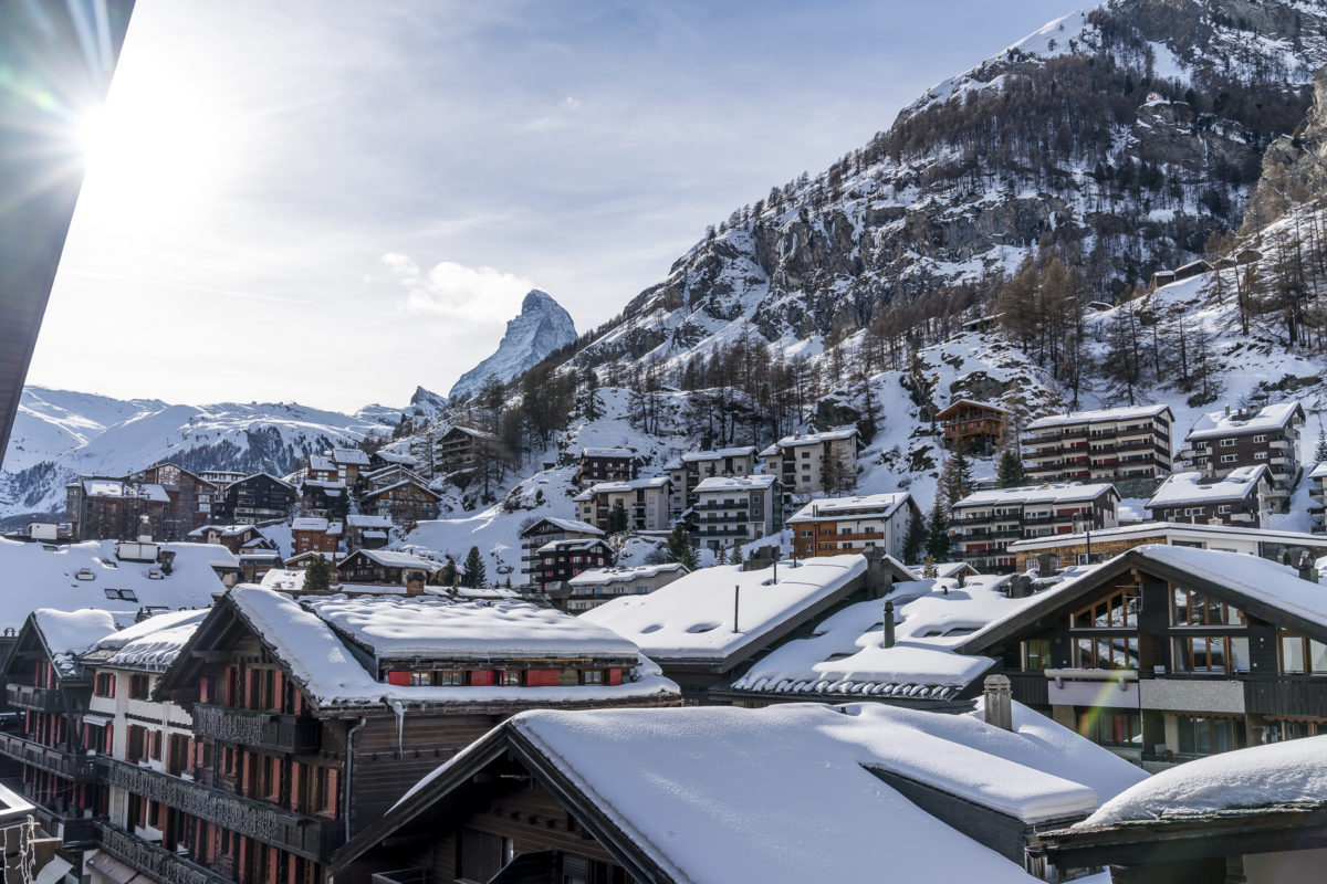 Zimmerausblick Schweizerhof Zermatt