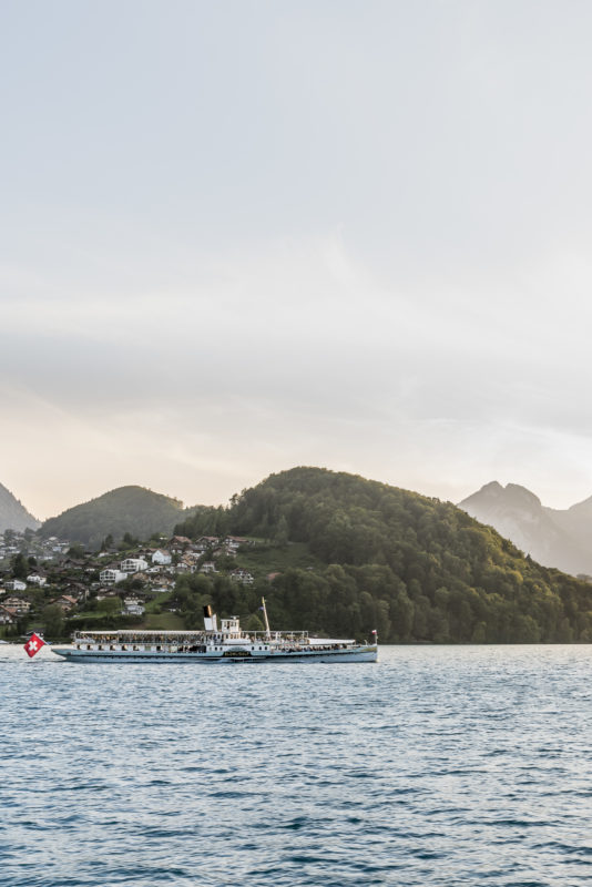 Thunersee Blüemlisalp