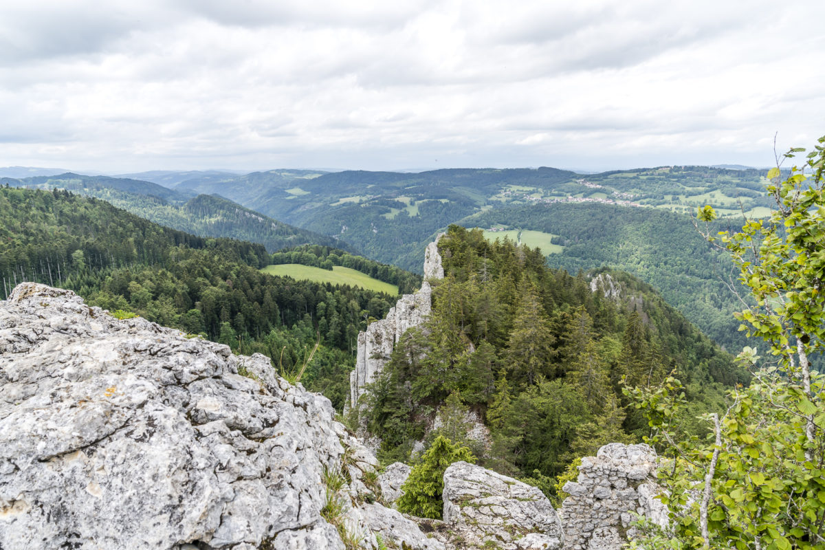 Arete des Sommetres Felsen im Jura