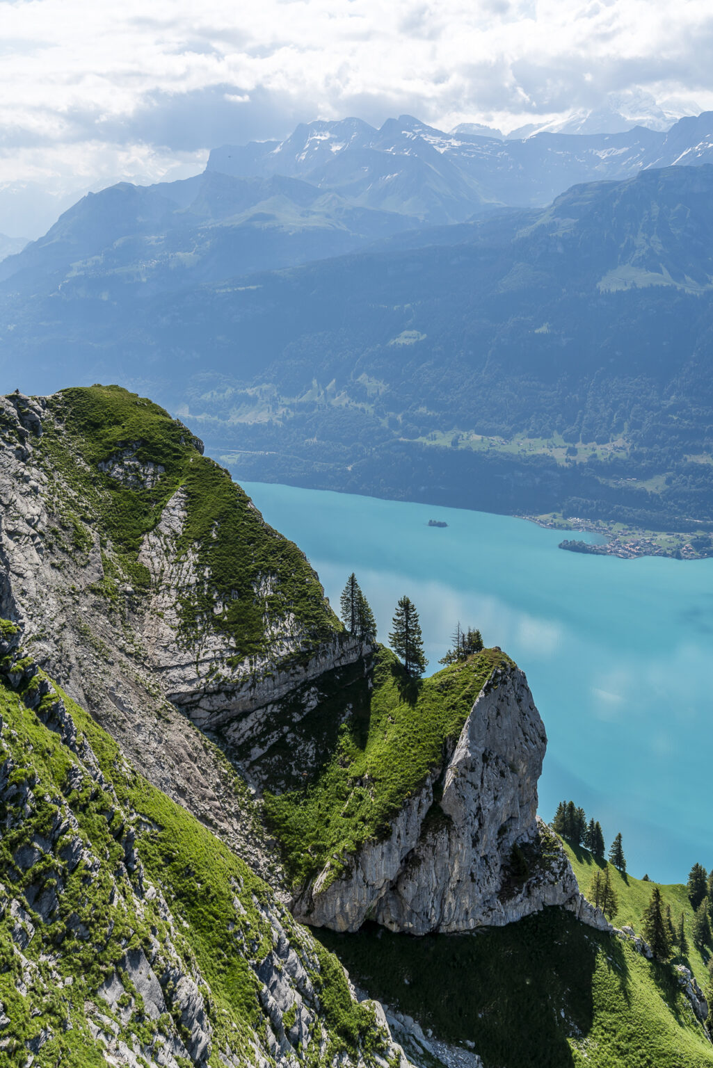 Müller Carl, Harder Kulm vor dem Brienzersee und der Aare wahrscheinlich von Beatenberg aus 1008 main image 1