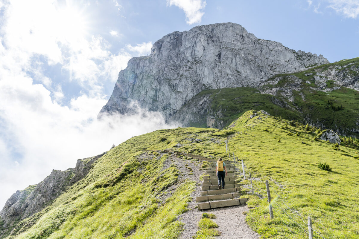 Aufstieg underi Walalp Stockhorn