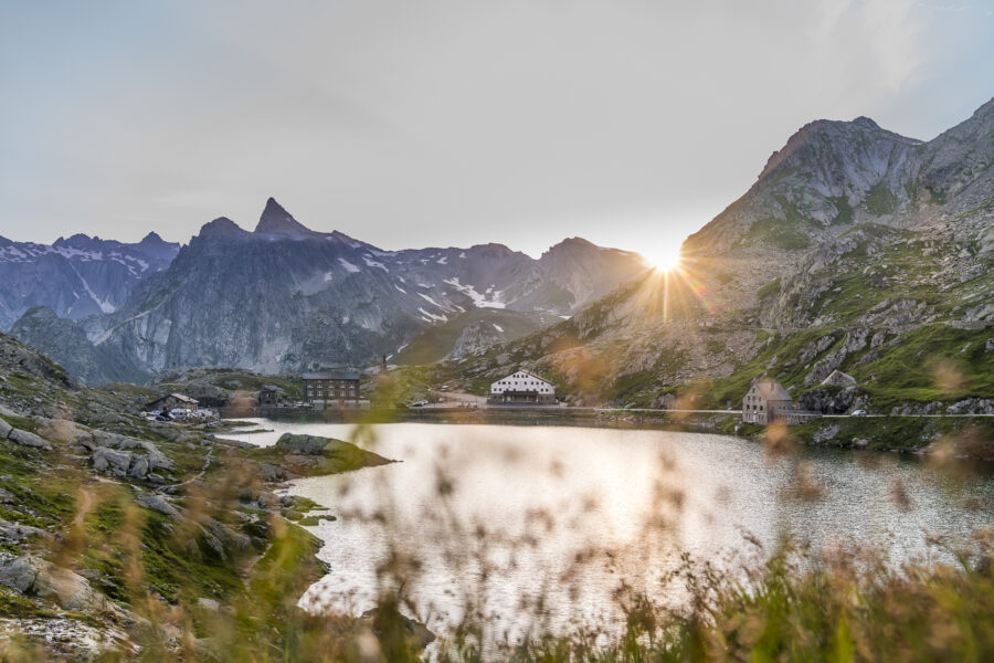 Tour du Saint-Bernard