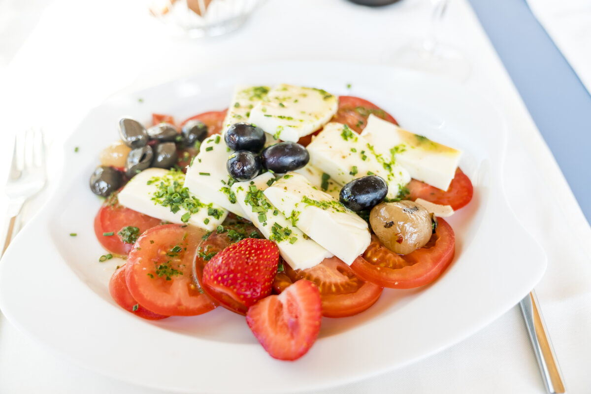 Caprese boat trip on Lake Thun