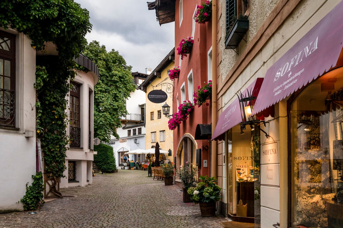 Old town Kitzbühel alleys
