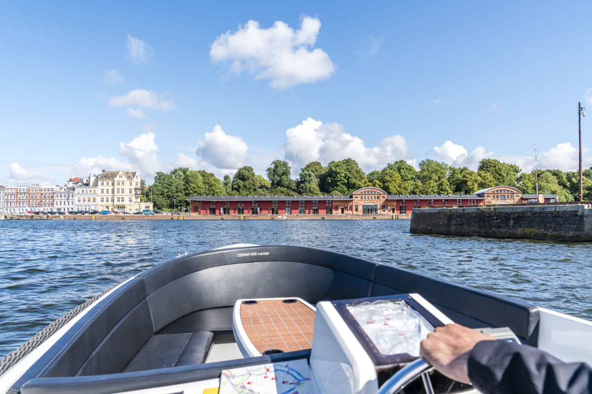 Lübeck mit Boot