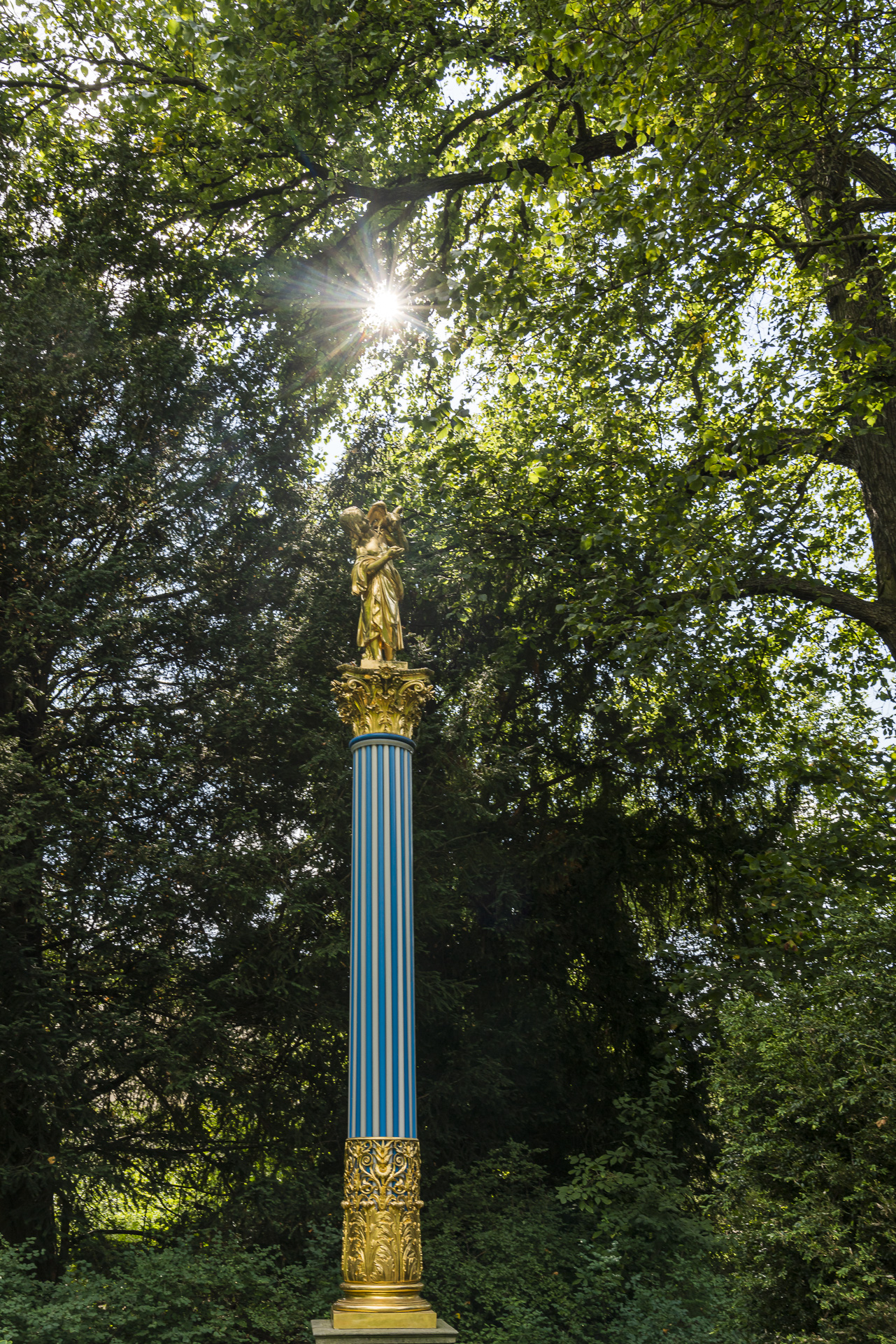 Goldstatue Sanssouci