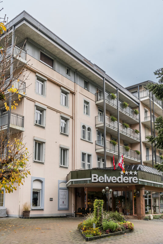 Eingang zum Hotel Belvedere