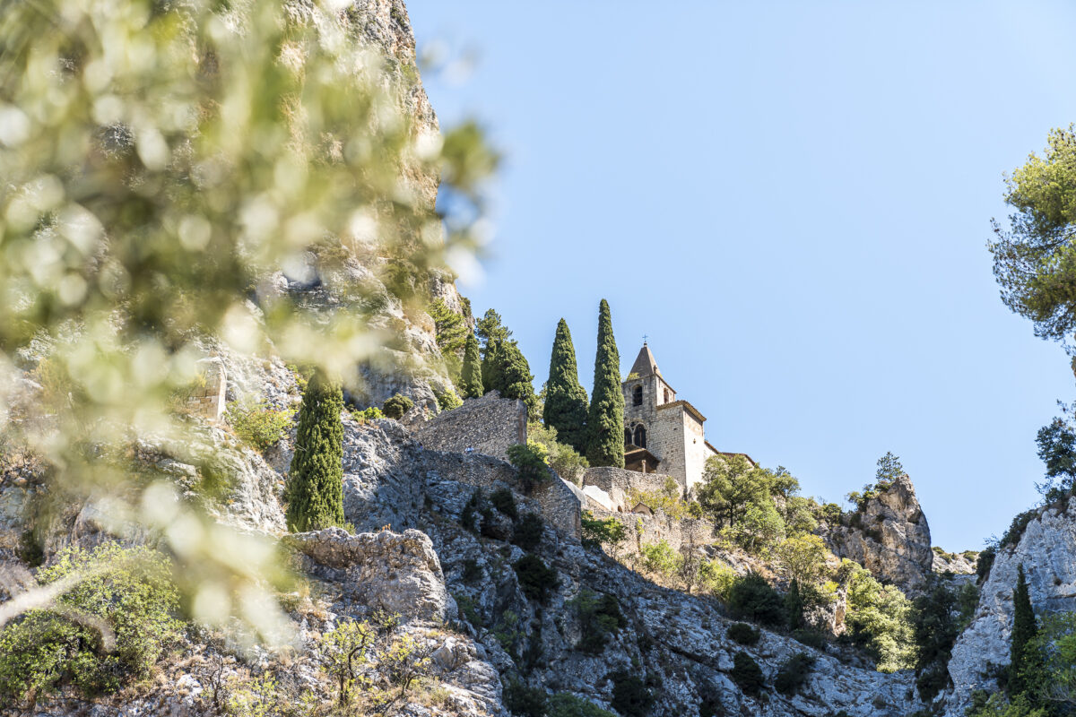 Moustiers Sainte-Marie Kirche