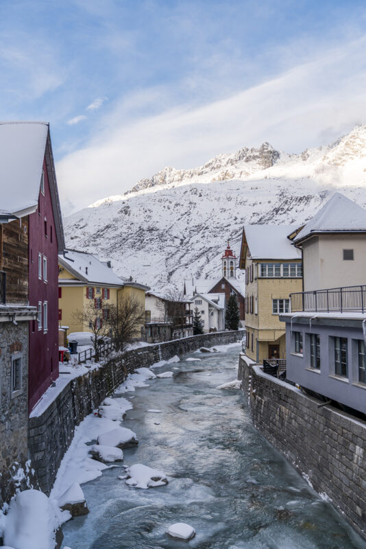 Andermatt Dorfkern Fluss