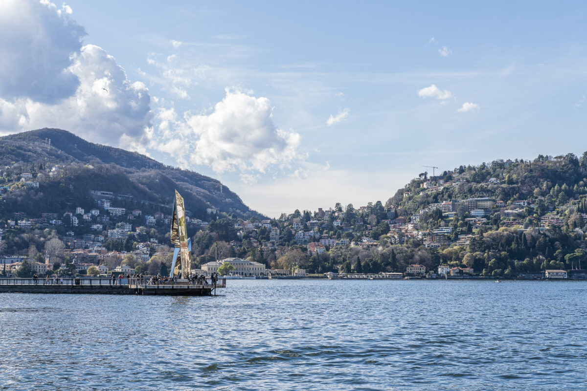 Como Liebeskind Statue