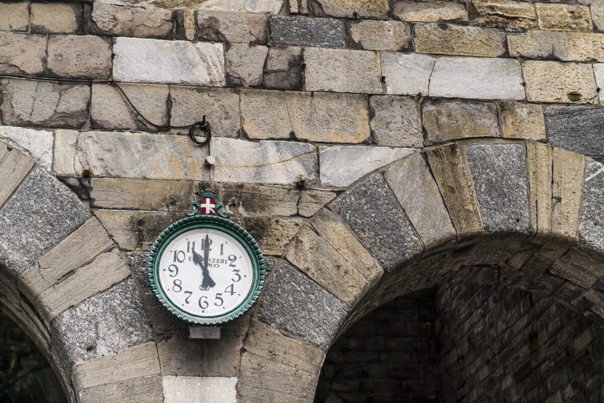 Schweizer Uhr in Como