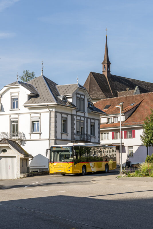 LInie 252 Postauto