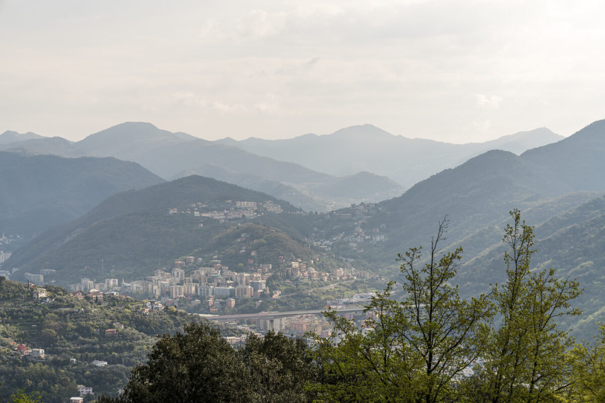 Hügellandschaft Ligurien Genua