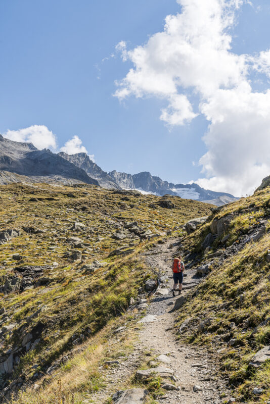 Wanderung vom Oberalppass zum Maighelspass