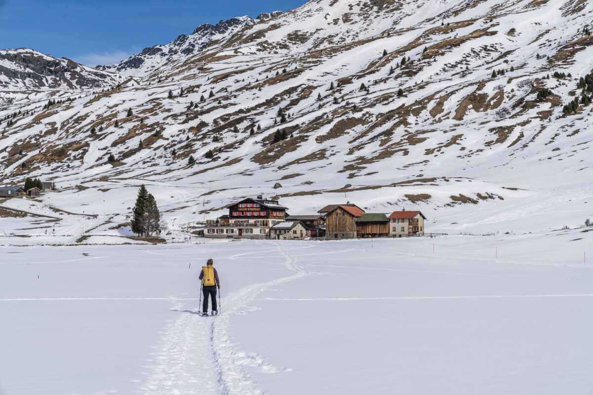 Mit den Schneeschuhen zum Berghaus Piz Platta