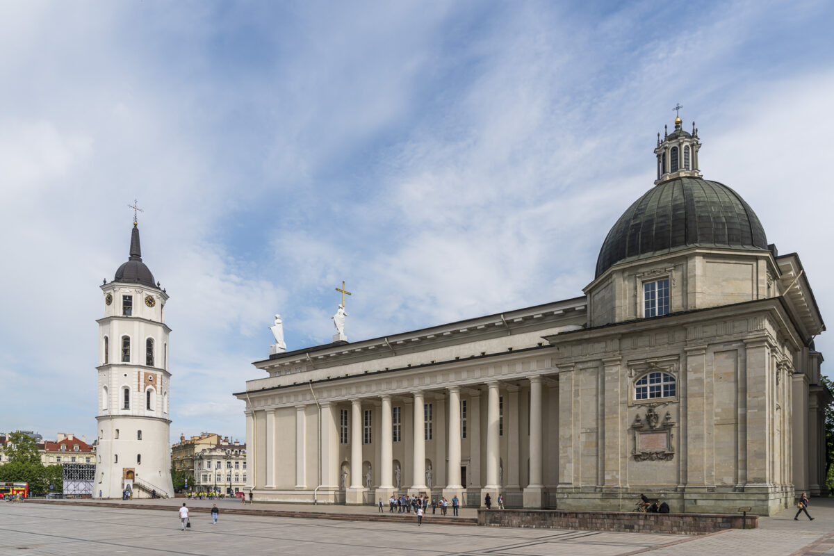 Kathedrale von Vilnius mit freistehendem Glockenturm