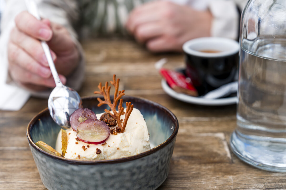Dessert im Restaurant Schweizerhalle Fribourg