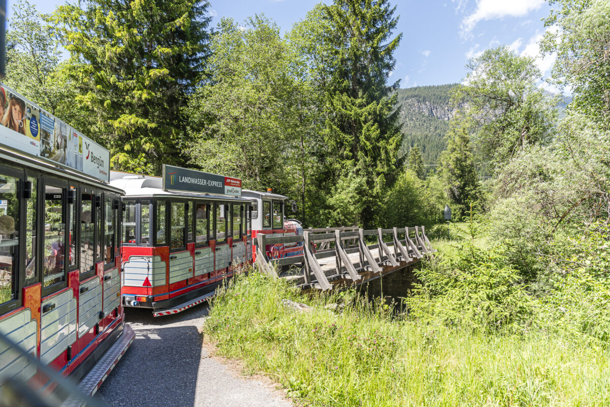 Fahrt mit dem Landwasser-Express