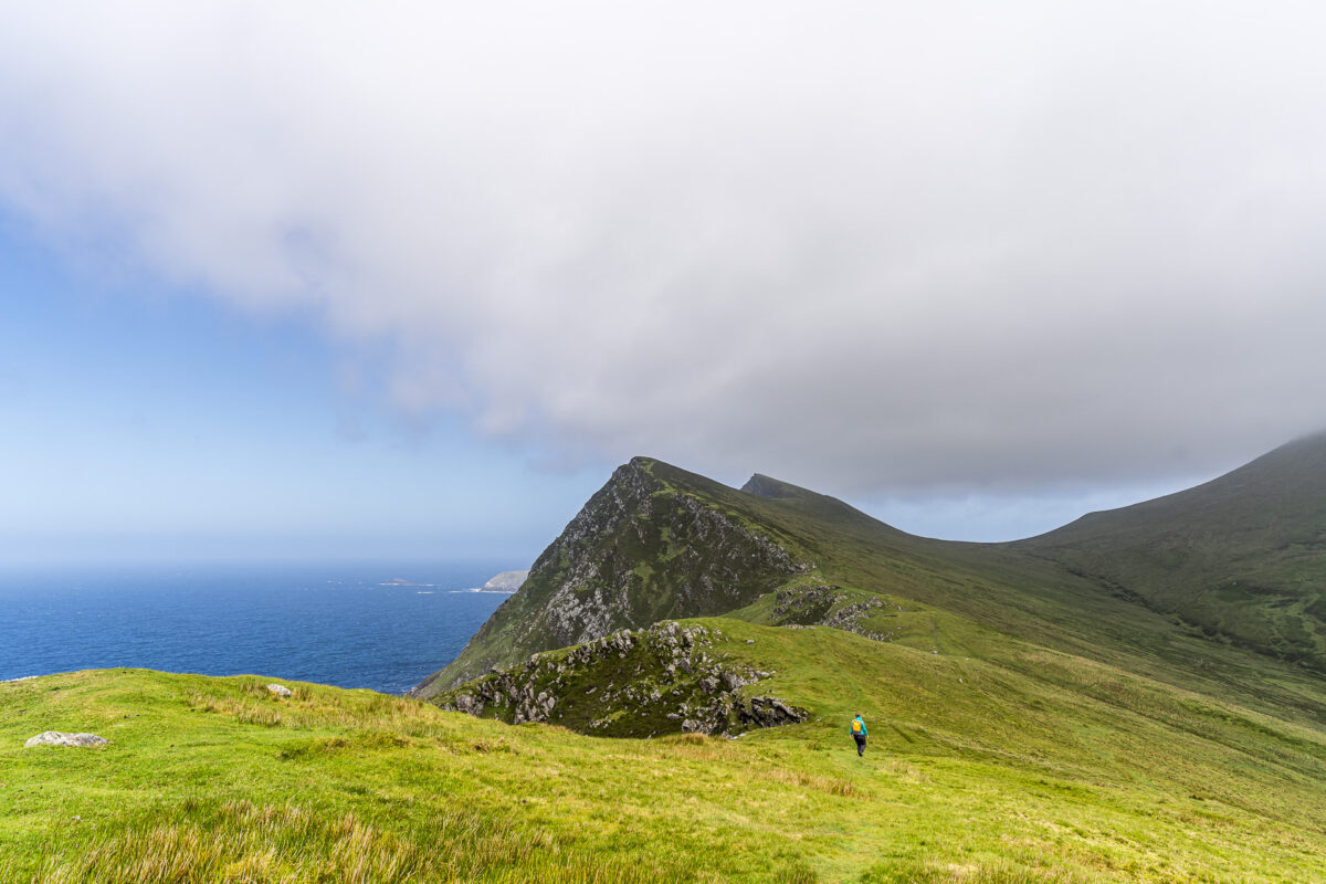 Wanderung zu den Croaghuan Cliffs