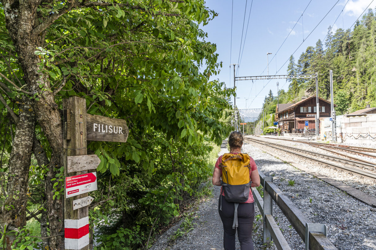 Wanderstart am Bahnhof Davos Wiesen