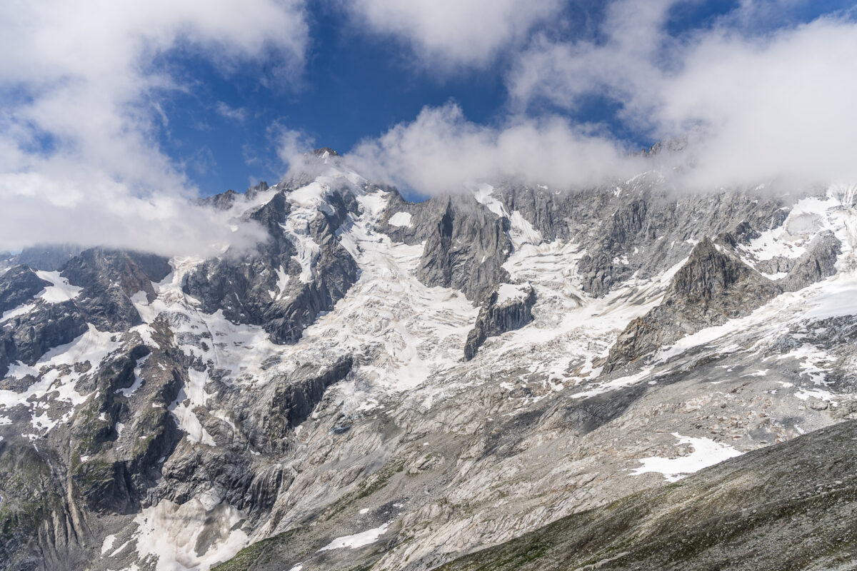 Bergpanorama von der SAC-Hütte Cabine de l'a Neuve
